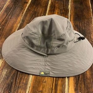 Like new, never worn, sun protection zone, 50+ upf sun hat.  One size khaki.